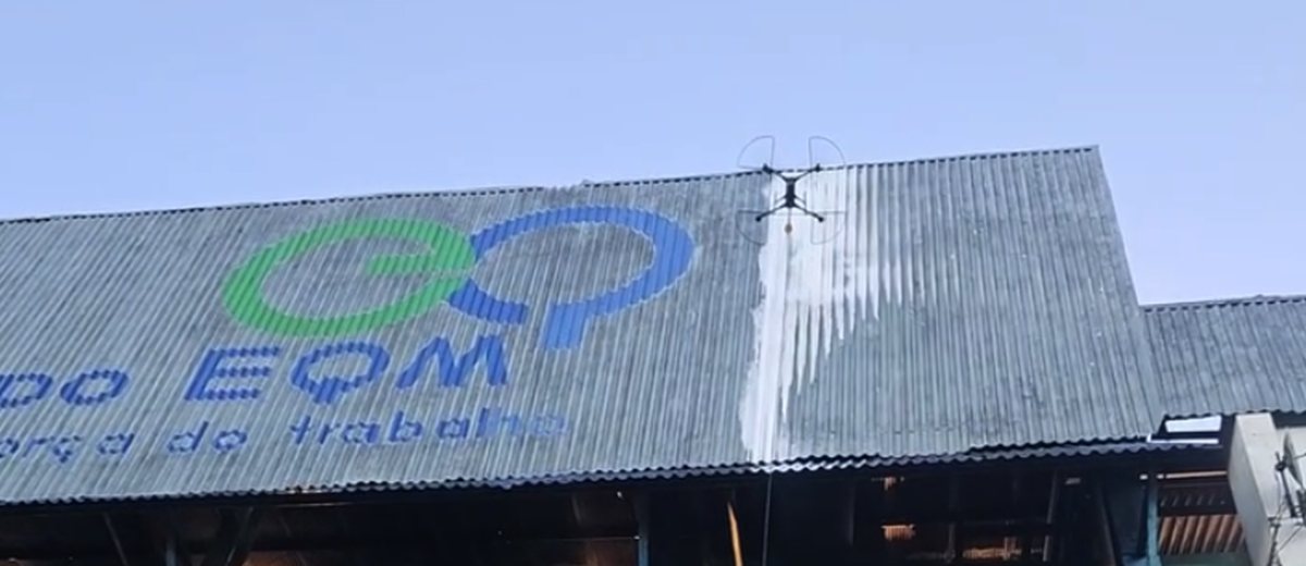 Drone da BroWash lavando estrutura da Usina Utinga Leão (AL)